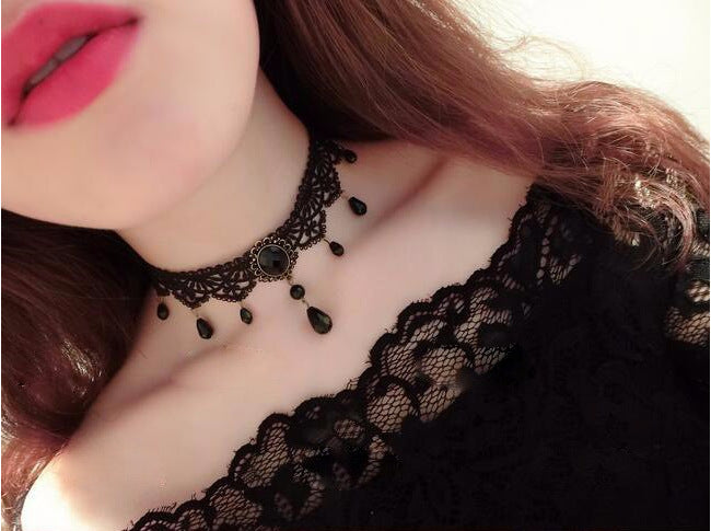 Vintage Gothic Lace Choker with Black Teardrop Pendants
