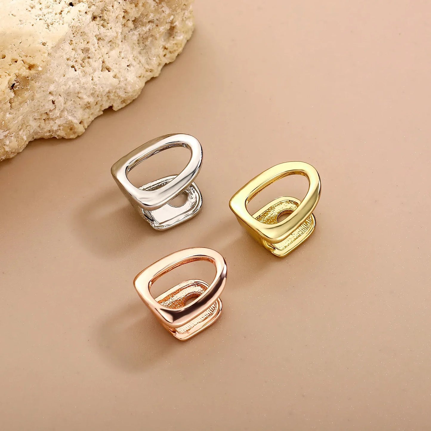 Gold Color Metal Hip Hop Rapper Single Shackle Teeth Grillz Cap Top Bottom Dental Braces Hollow out Personality Tooth Jewelry