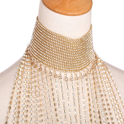 In Diamanten getauchte Kette