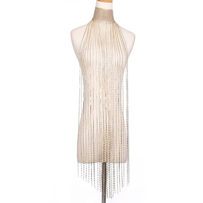 In Diamanten getauchte Kette