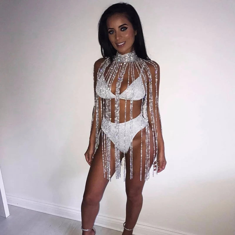 In Diamanten getauchte Kette