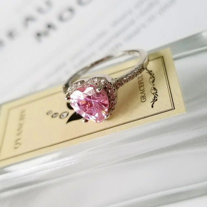 Hübscher rosa Herzring
