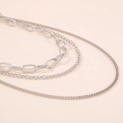 Klassische silberne Hosenkette