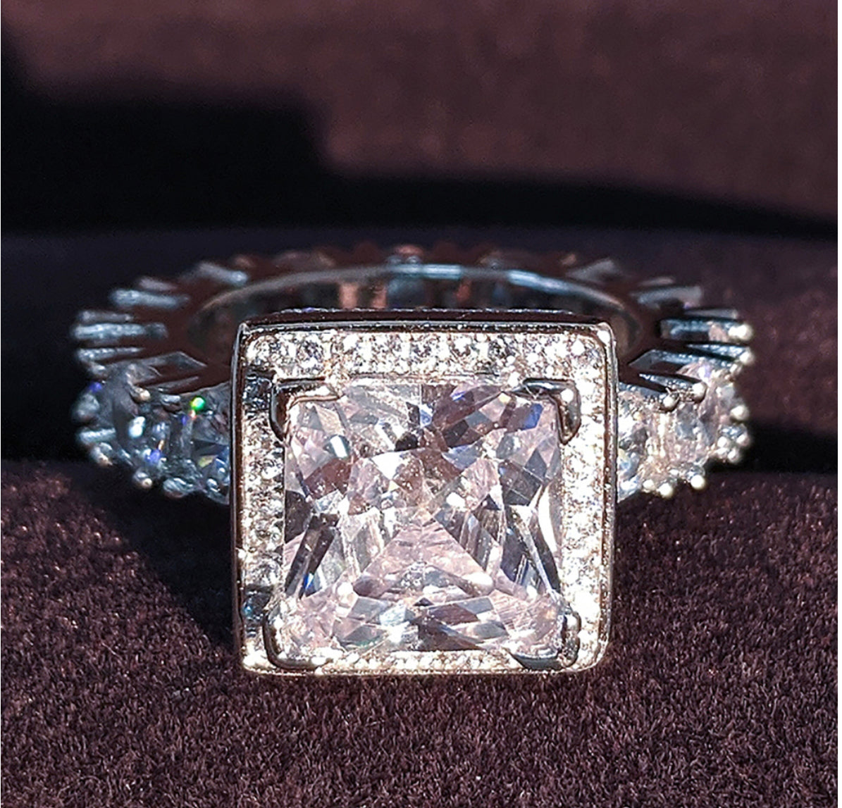 Retro White Gold Ring