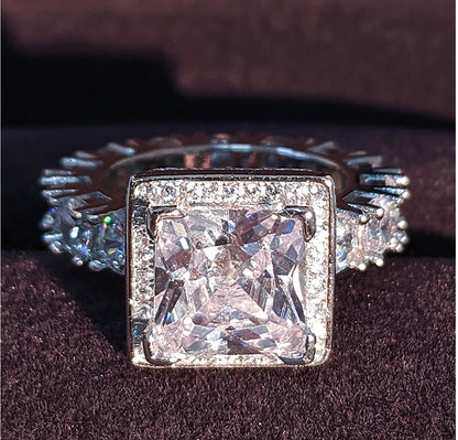 Retro White Gold Ring